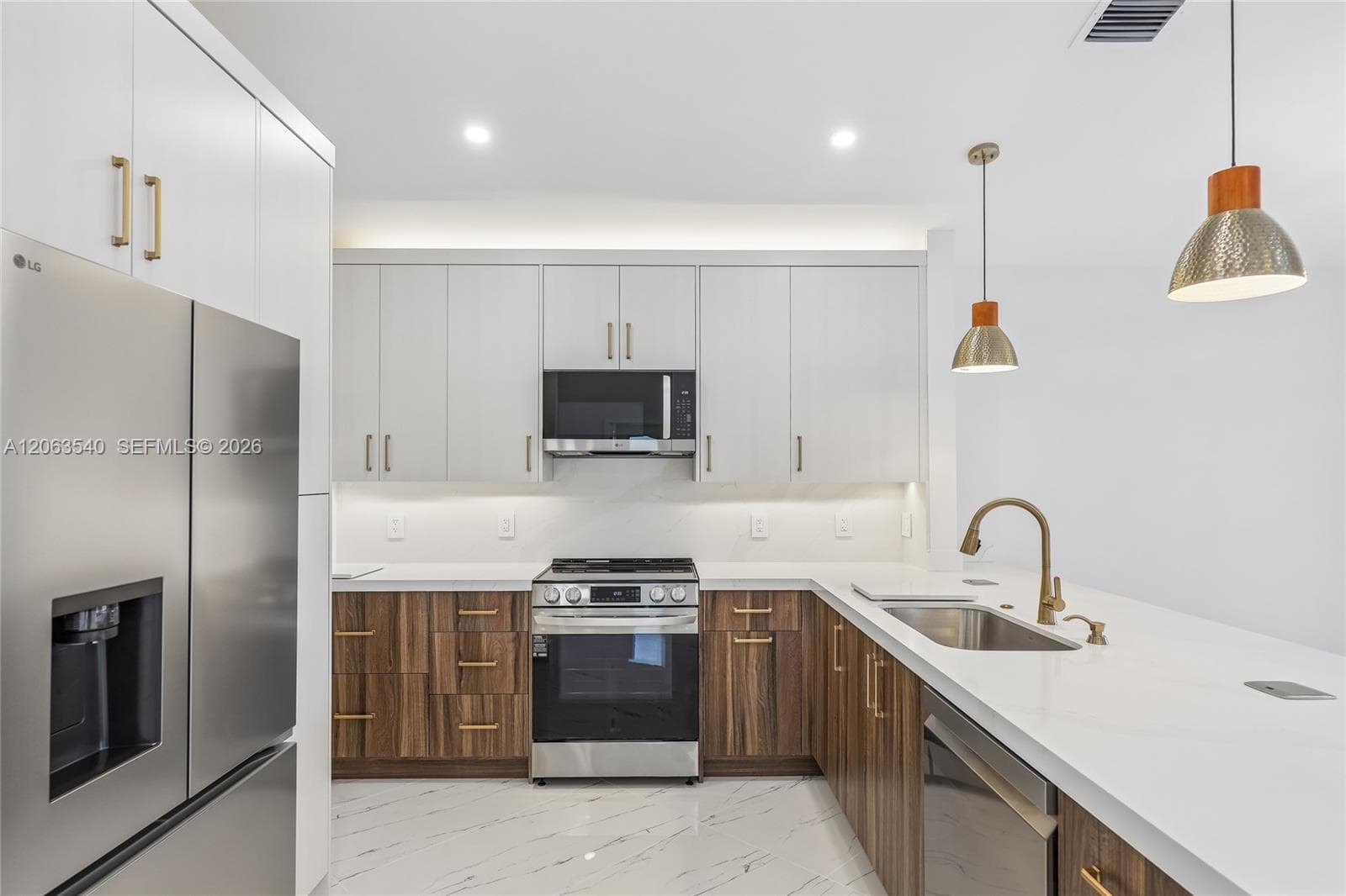 9613 NW 8th Cir, Plantation, FL 33324 photo 10