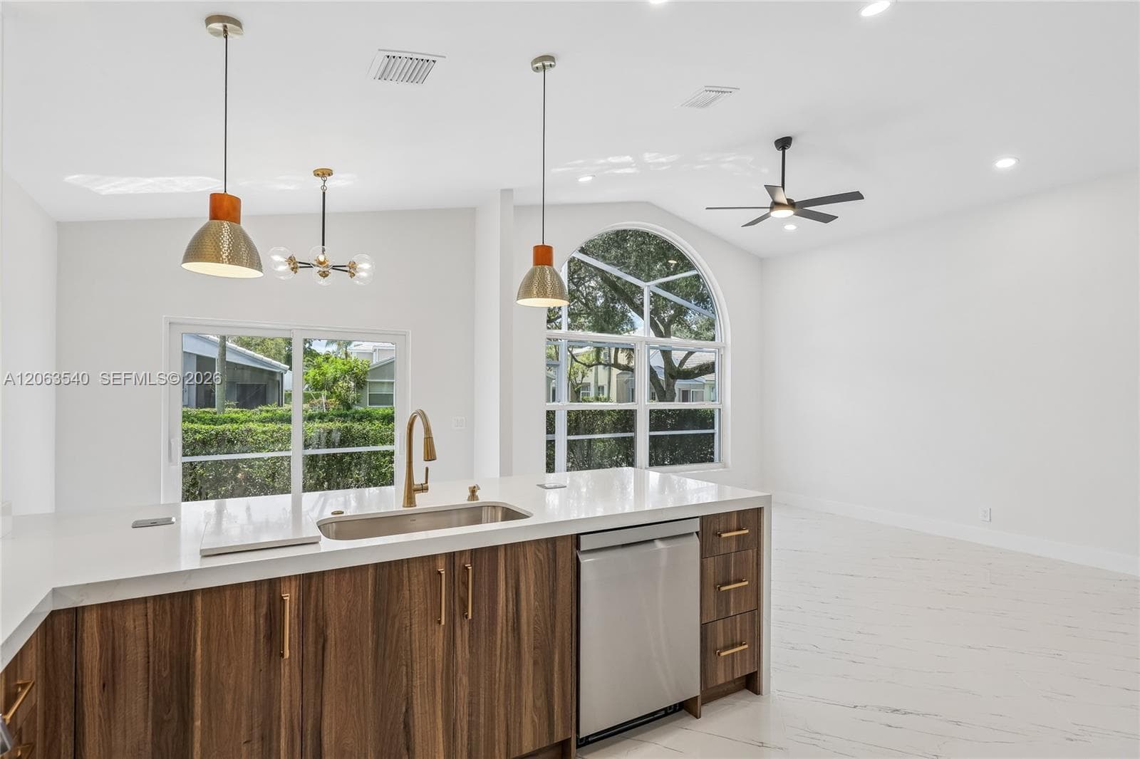 9613 NW 8th Cir, Plantation, FL 33324 photo 11