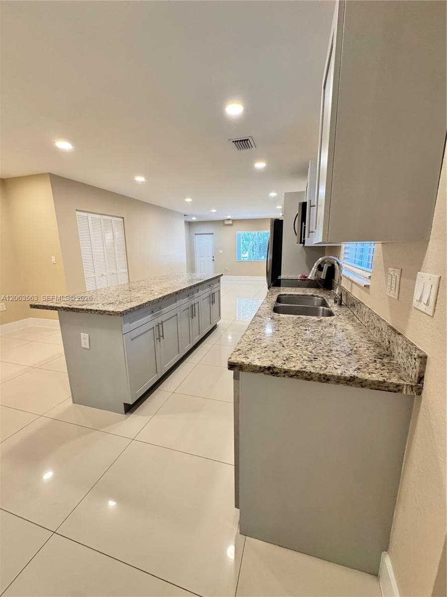 1770 NW 55th St # 1, Miami, FL 33142 photo 6