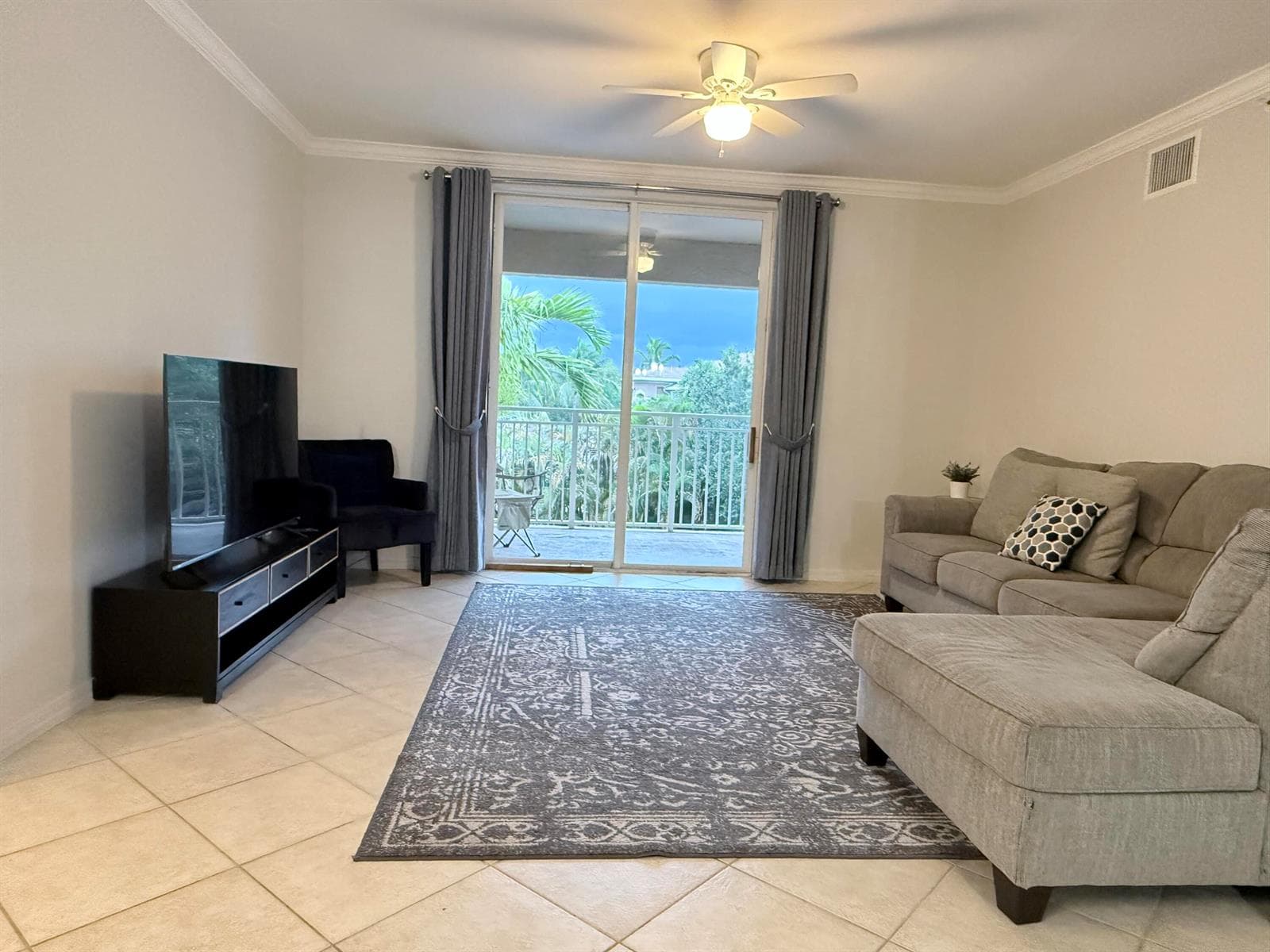 6378 Emerald Dunes Drive # 301, West Palm Beach, FL 33411 photo 8