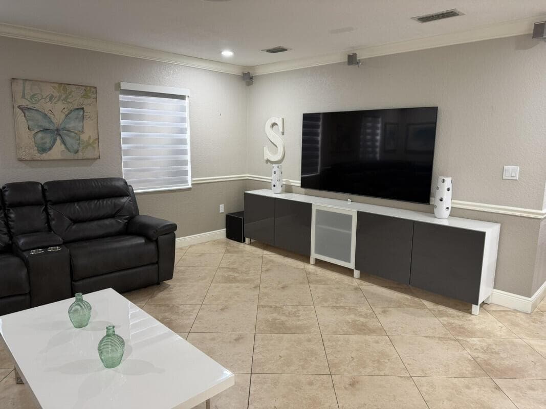 16820 NW 80th Court, Hialeah, FL 33016 photo 12