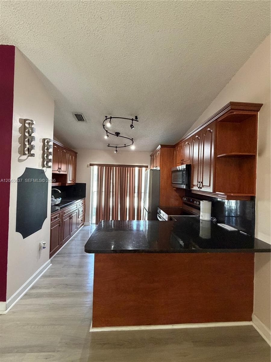 7878 W 29th Ln # 202, Hialeah, FL 33018 photo 6