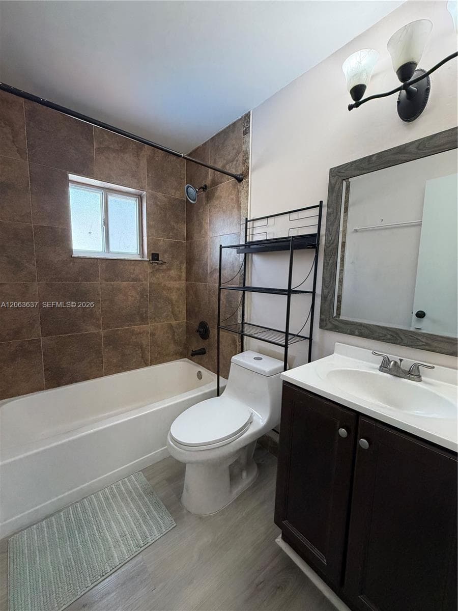 7878 W 29th Ln # 202, Hialeah, FL 33018 photo 13
