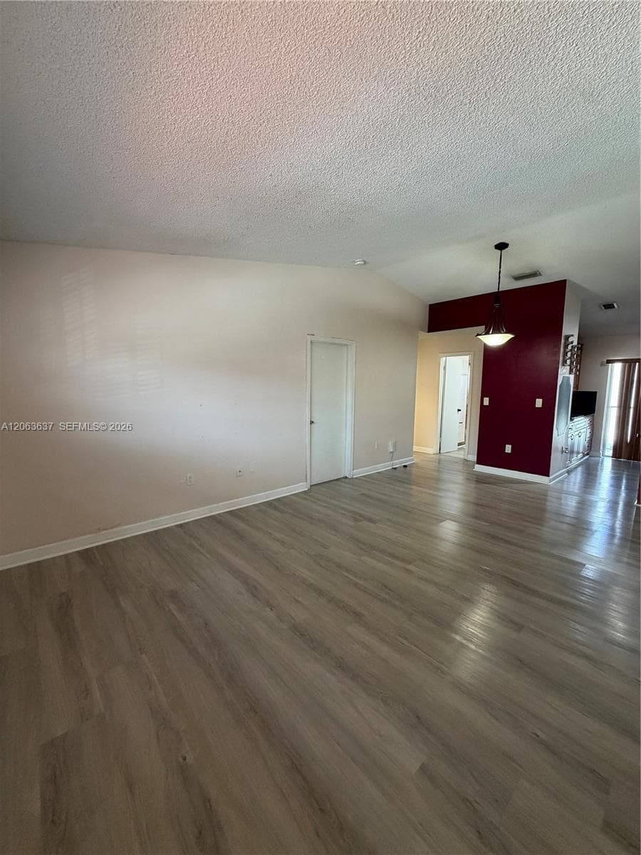 7878 W 29th Ln # 202, Hialeah, FL 33018 photo 7