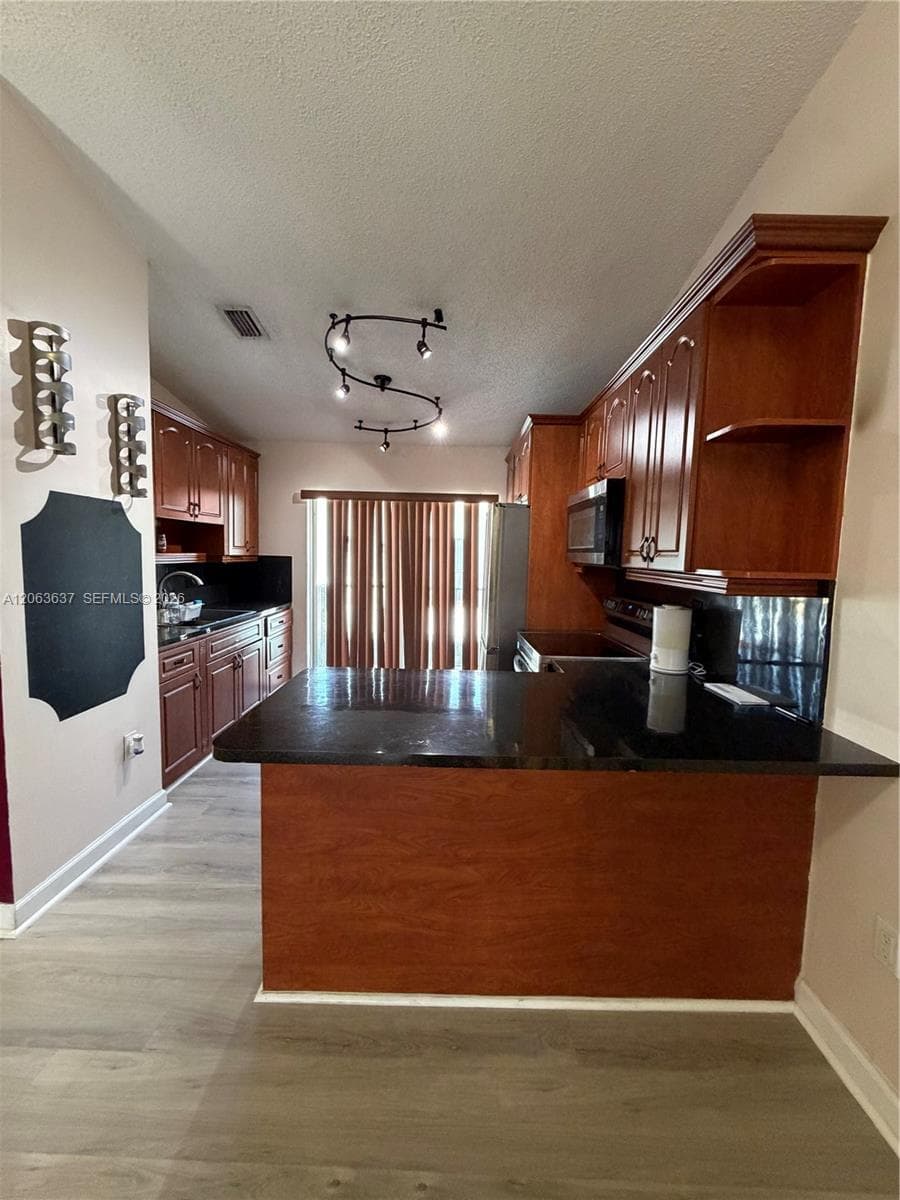 7878 W 29th Ln # 202, Hialeah, FL 33018 photo 5