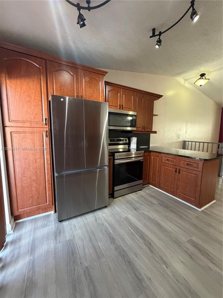 7878 W 29th Ln # 202, Hialeah, FL 33018 photo 4