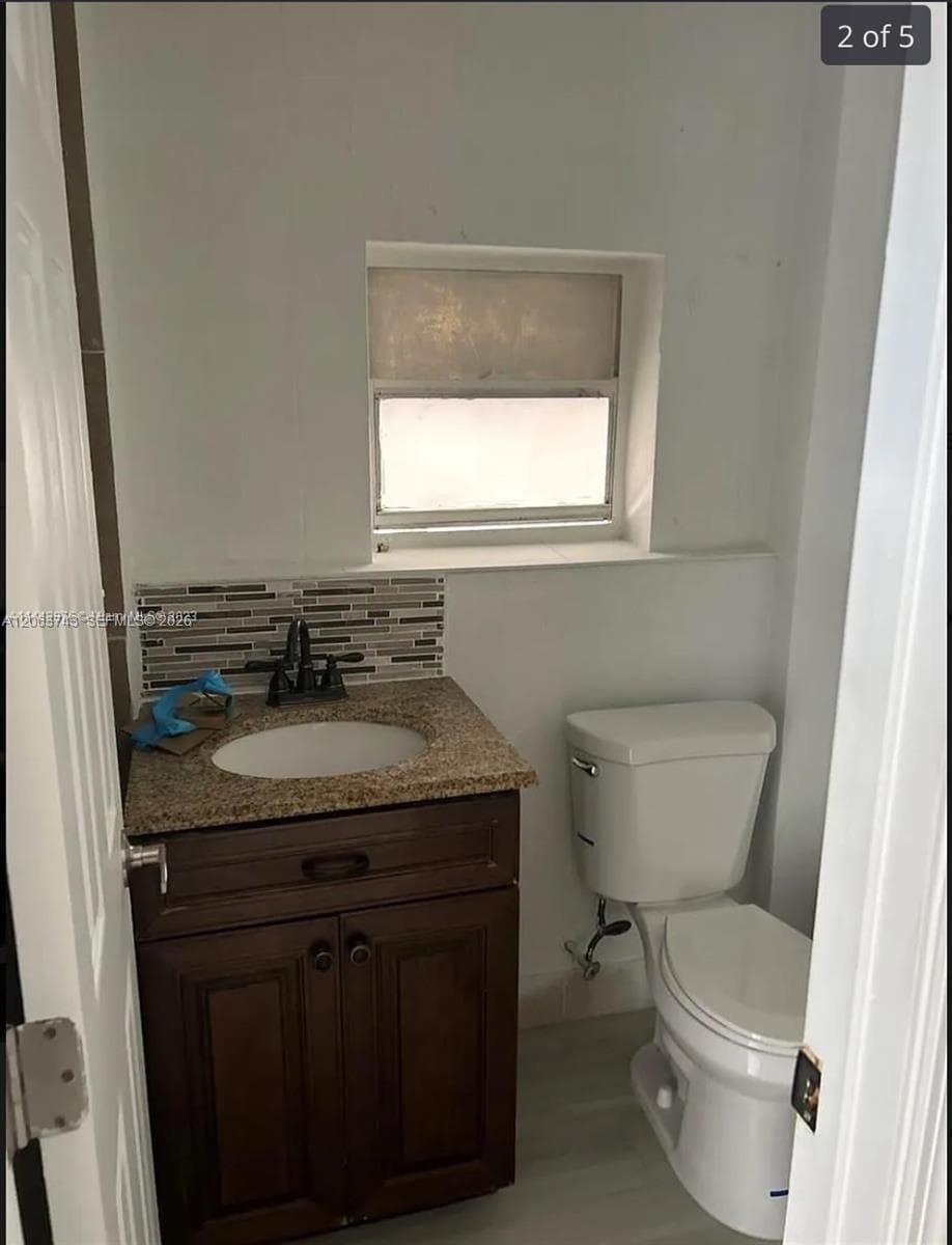 2215 NW 33rd St, Miami, FL 33142 photo 9