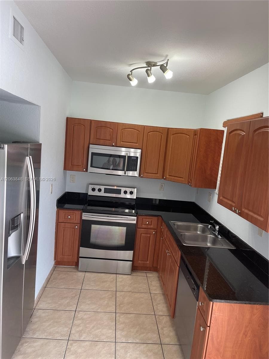 7380 NW 174th Ter # 204, Hialeah, FL 33015 photo 8