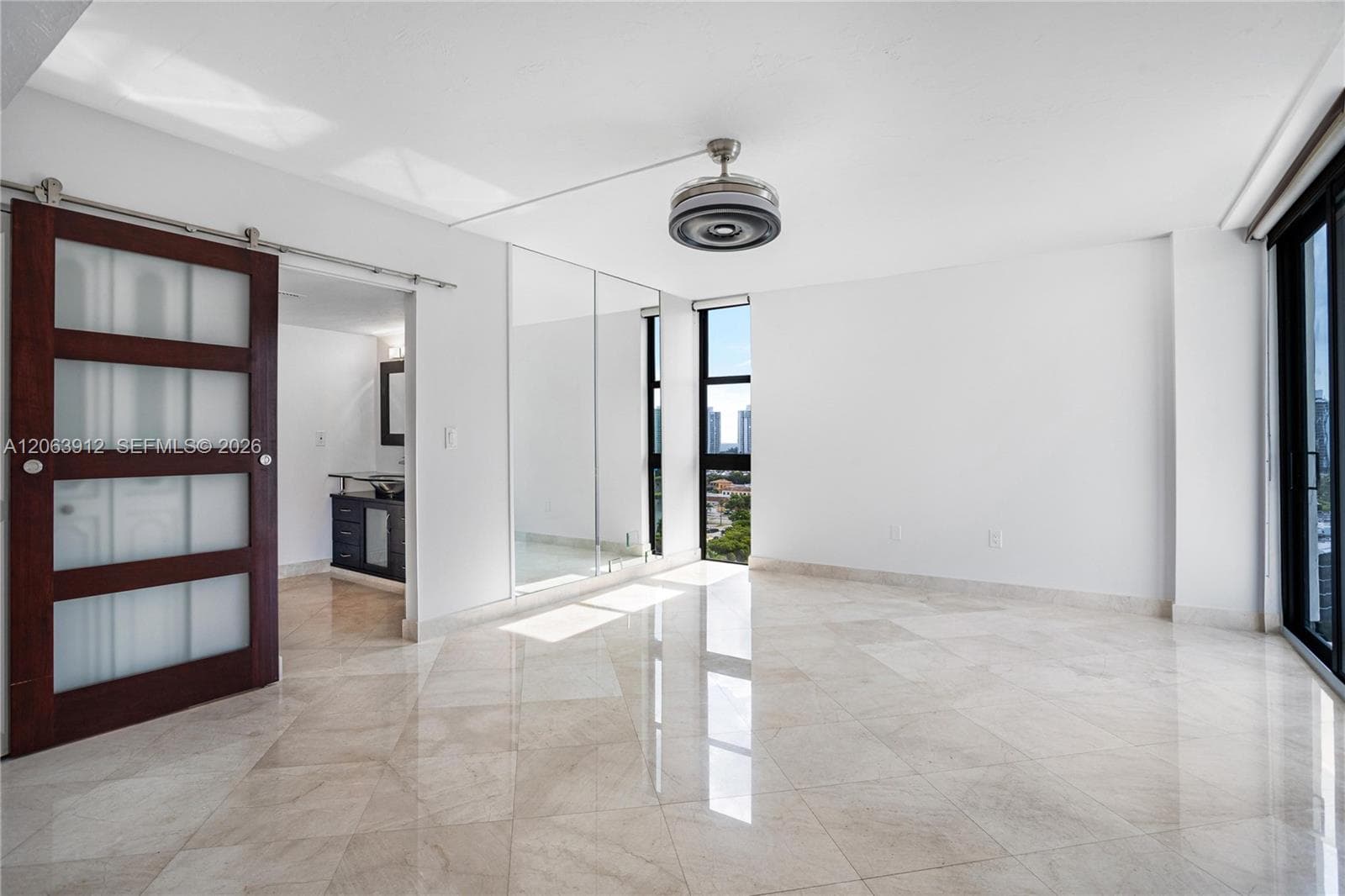 3375 N Country Club Dr # 1605, Aventura, FL 33180 photo 13