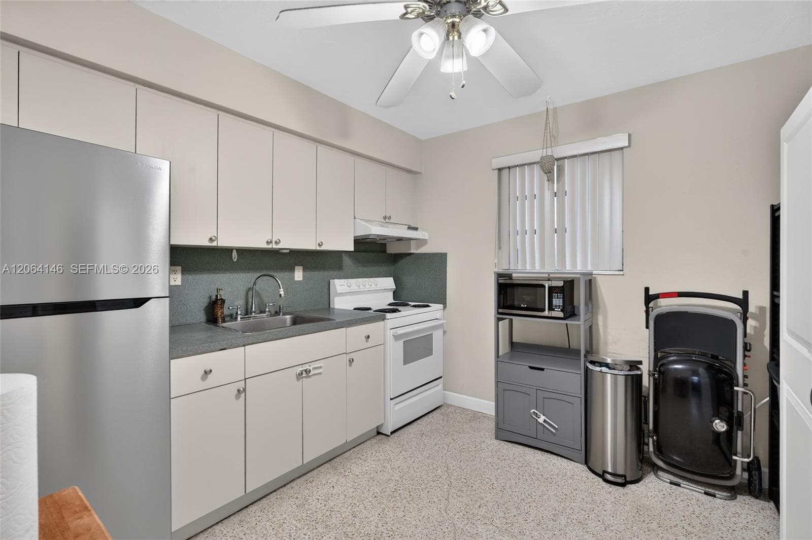 210 E 10th St, Hialeah, FL 33010 photo 7