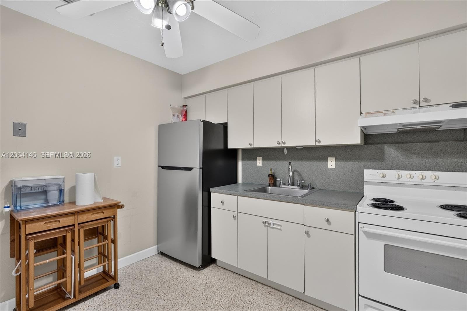 210 E 10th St, Hialeah, FL 33010 photo 8