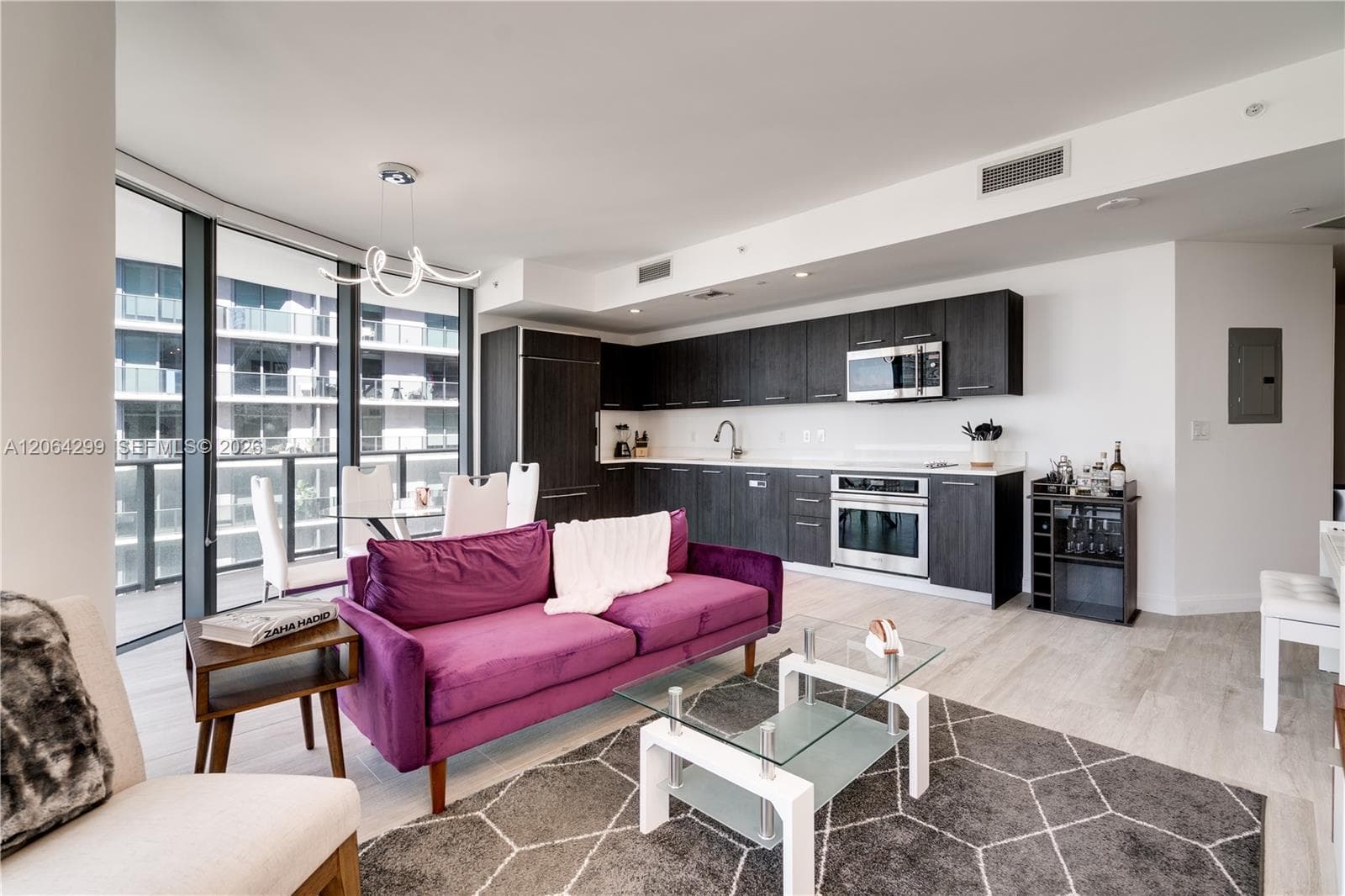 45 SW 9th St # 2306, Miami, FL 33130 photo 6