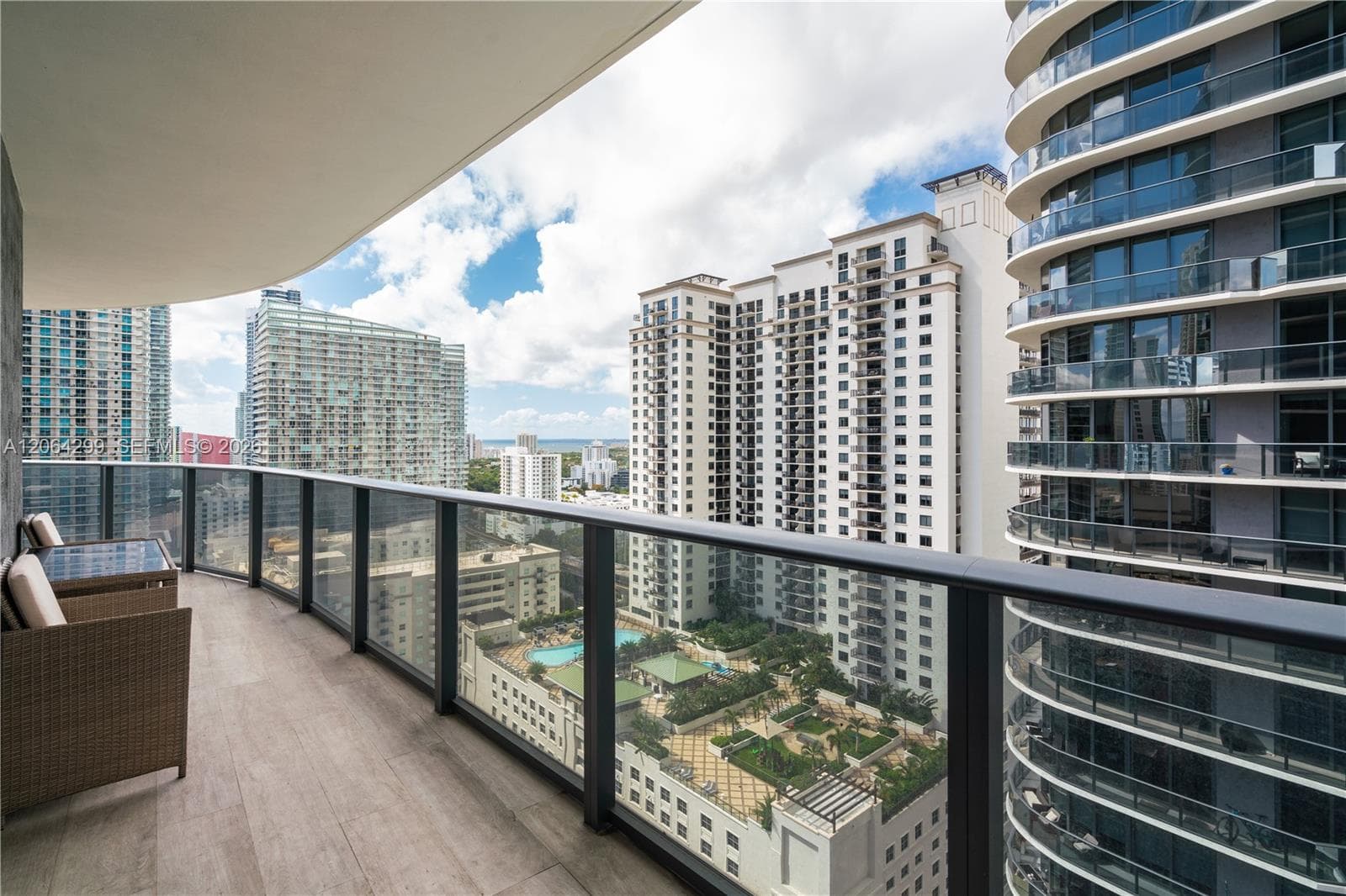 45 SW 9th St # 2306, Miami, FL 33130 photo 9