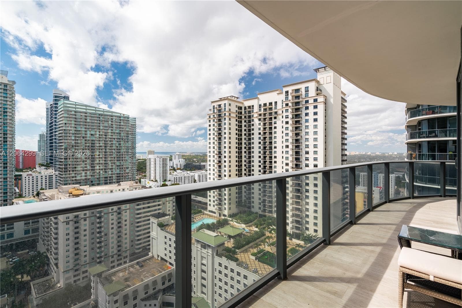 45 SW 9th St # 2306, Miami, FL 33130 photo 8