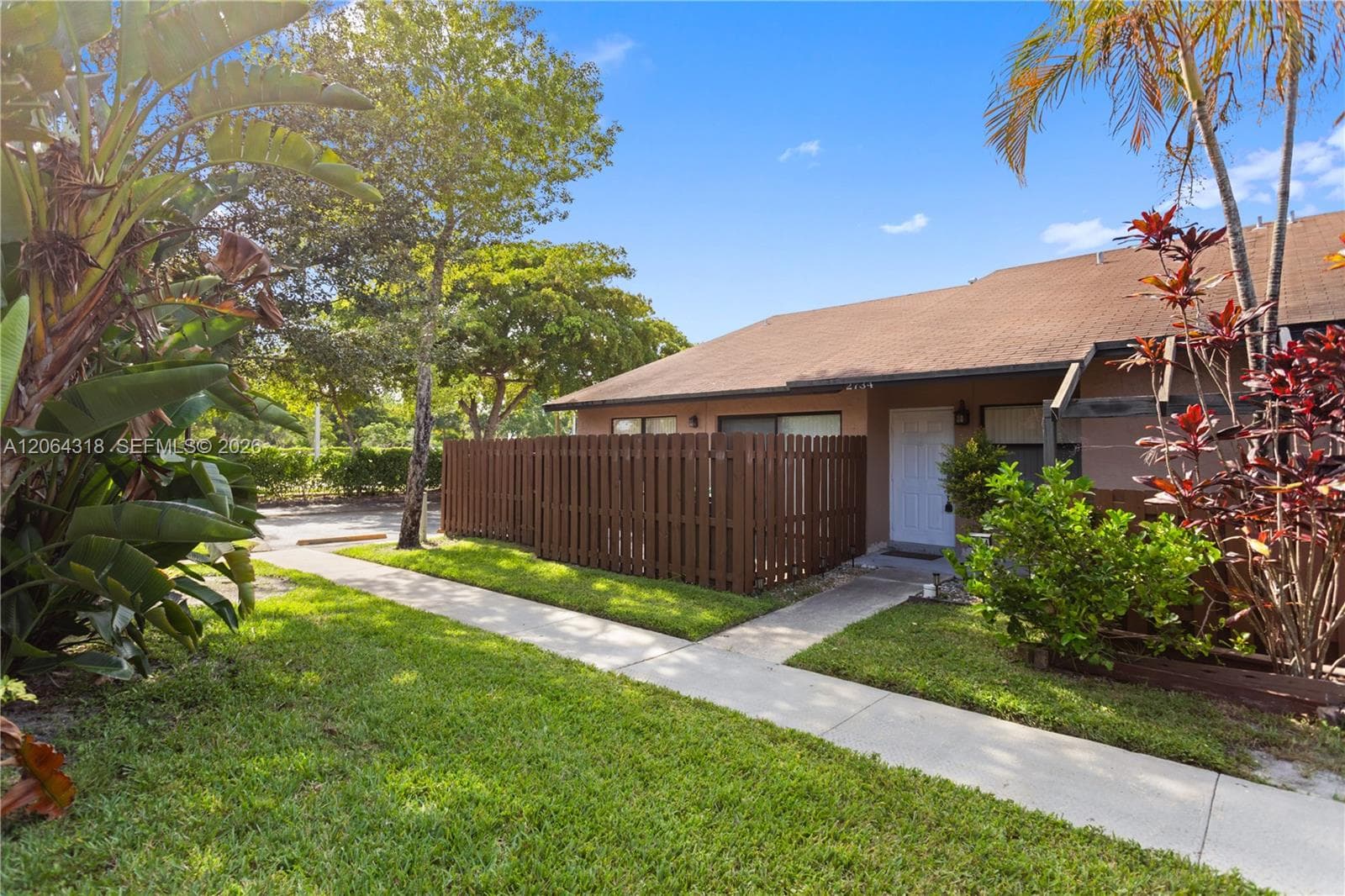 2734 N Nob Hill Rd, Sunrise, FL 33322 photo 6