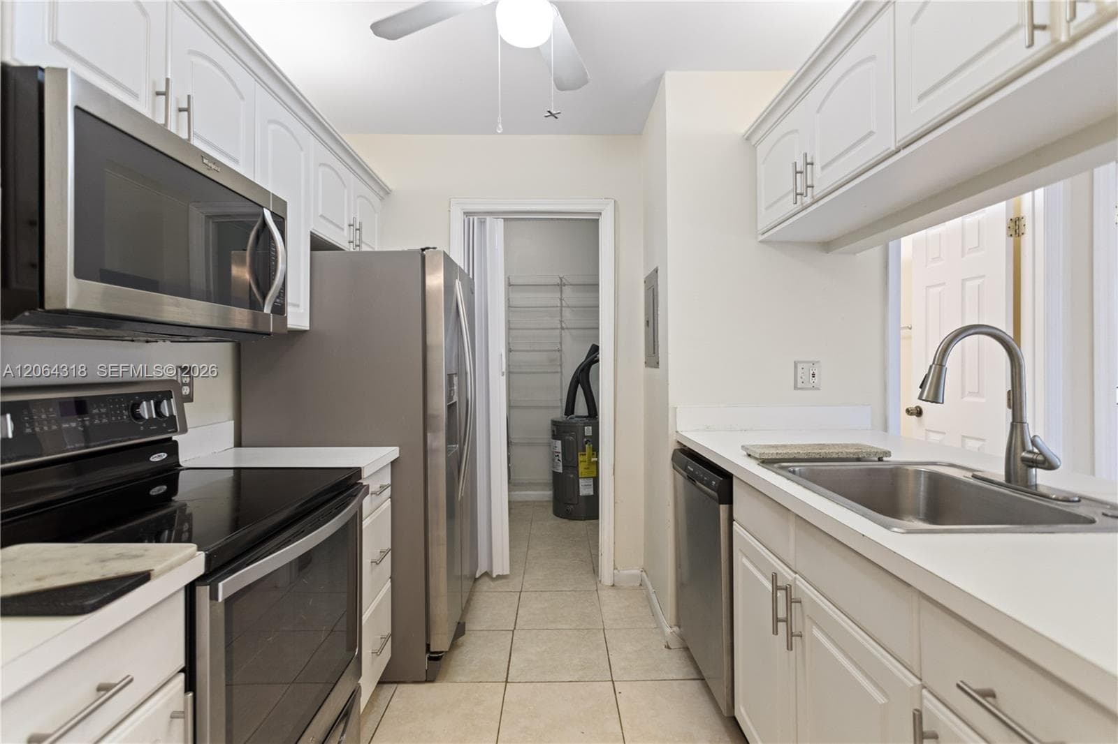 2734 N Nob Hill Rd, Sunrise, FL 33322