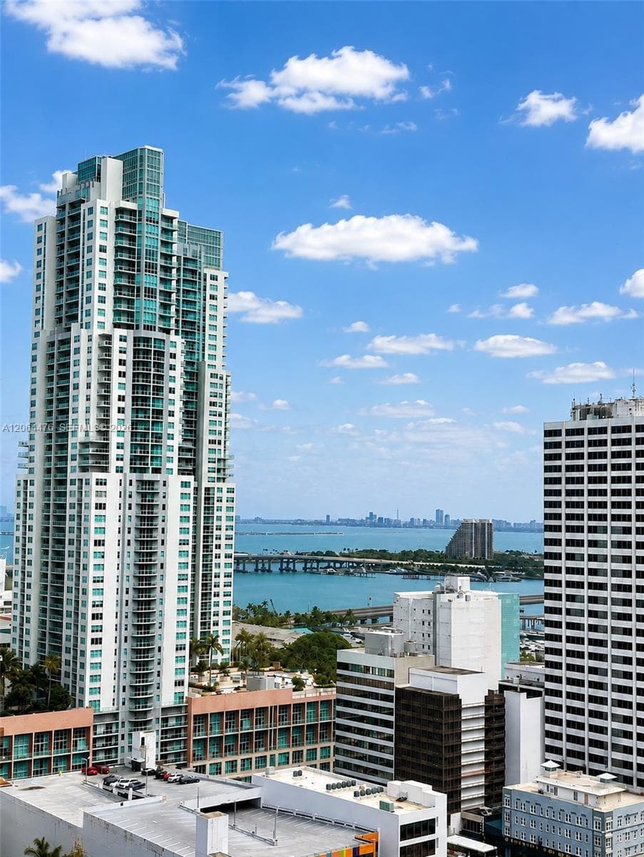151 SE 1 St # 2406, Miami, FL 33131 photo 6
