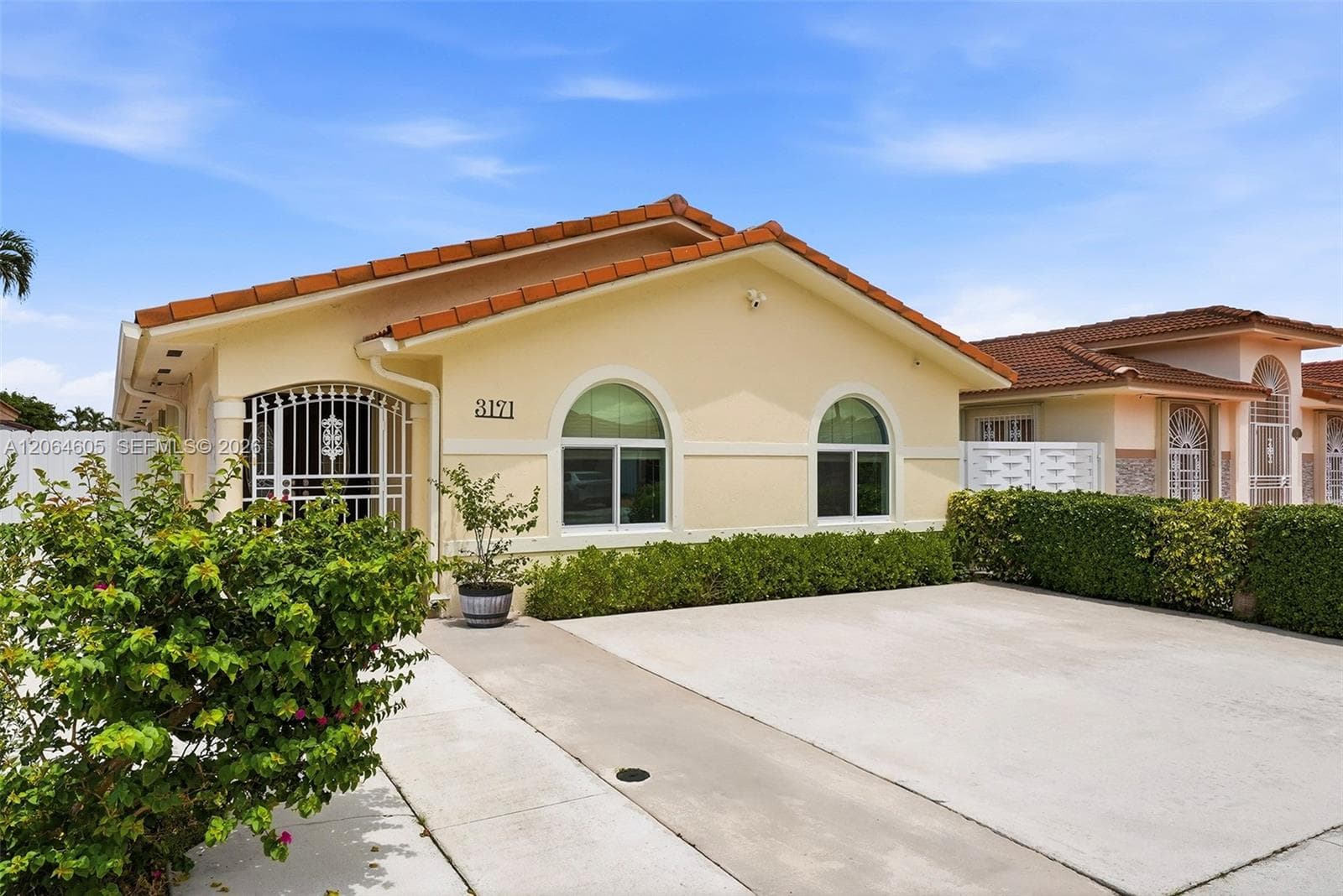 3171 W 78th St, Hialeah, FL 33018 photo 2