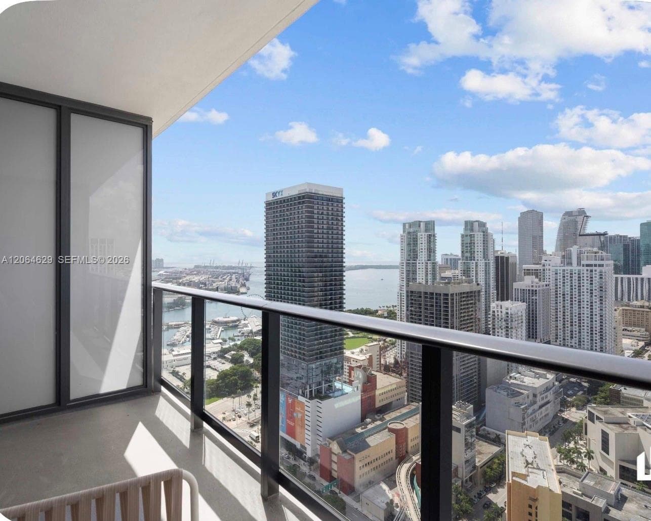 159 NE 6th St # 3506, Miami, FL 33132 photo 10