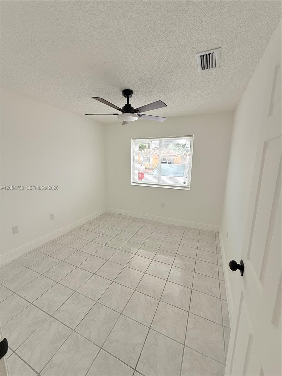 2854 W 75th Ter, Hialeah, FL 33018 photo 7