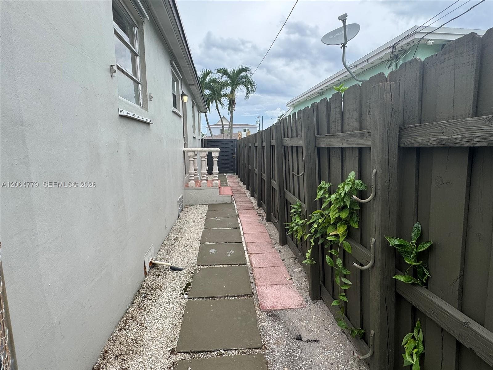 648 E 40th ST, Hialeah, FL 33013 photo 6
