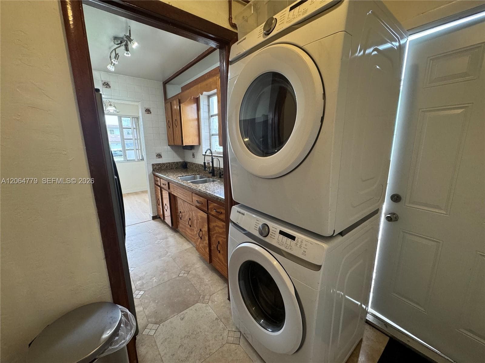 648 E 40th ST, Hialeah, FL 33013 photo 13