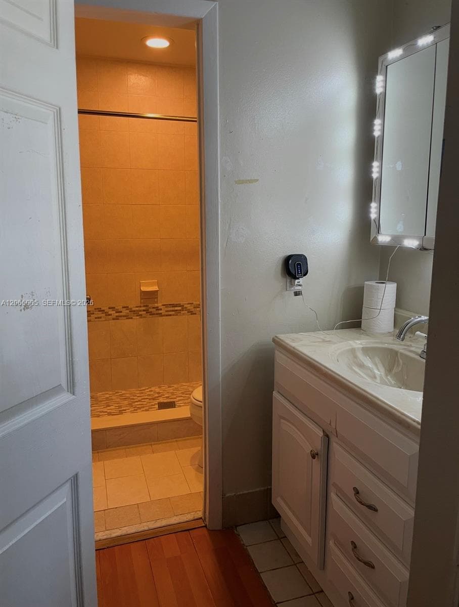 6547 NW 170th Ter, Hialeah, FL 33015 photo 8