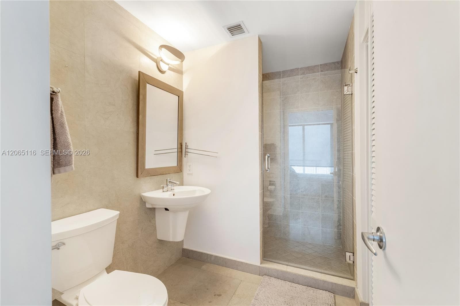 60 SW 13th St # 4001, Miami, FL 33130 photo 8