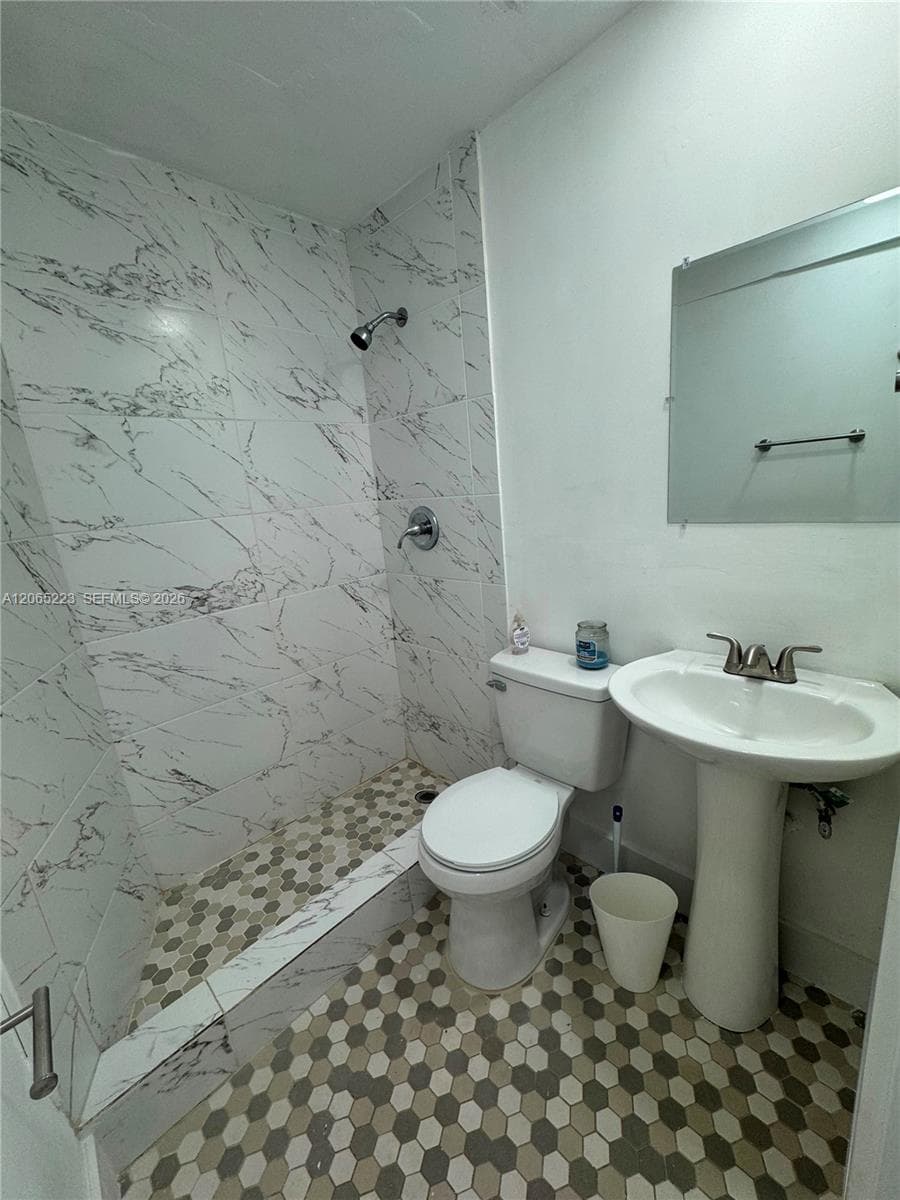Listing photo 6
