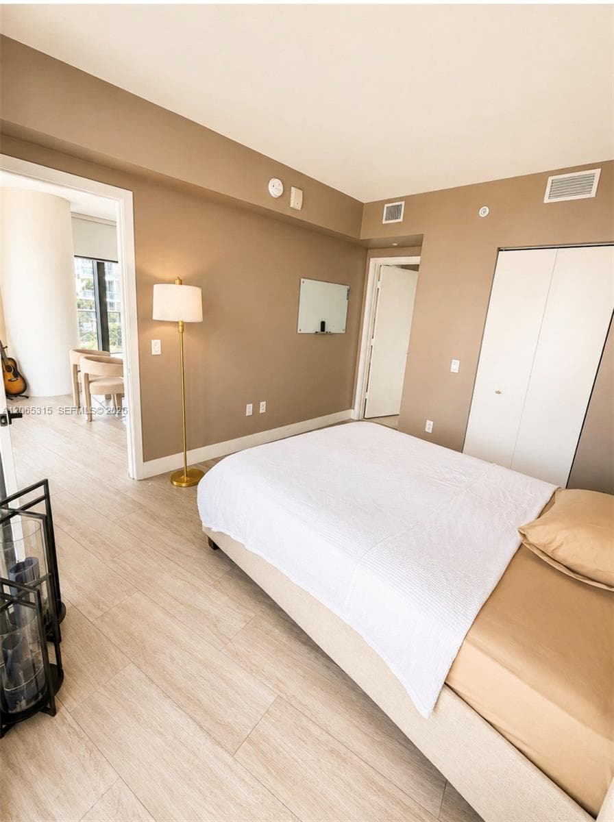 121 NE 34th St # 904, Miami, FL 33137 photo 7