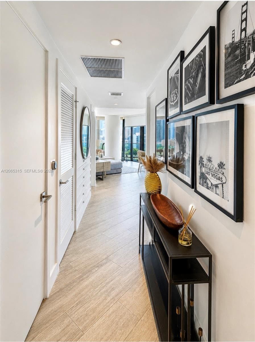121 NE 34th St # 904, Miami, FL 33137 photo 8