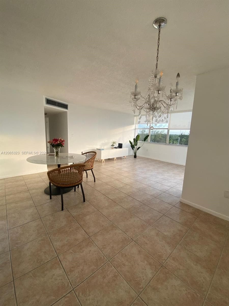 1300 NE Miami Gardens Dr # 713E, Miami, FL 33179 photo 8