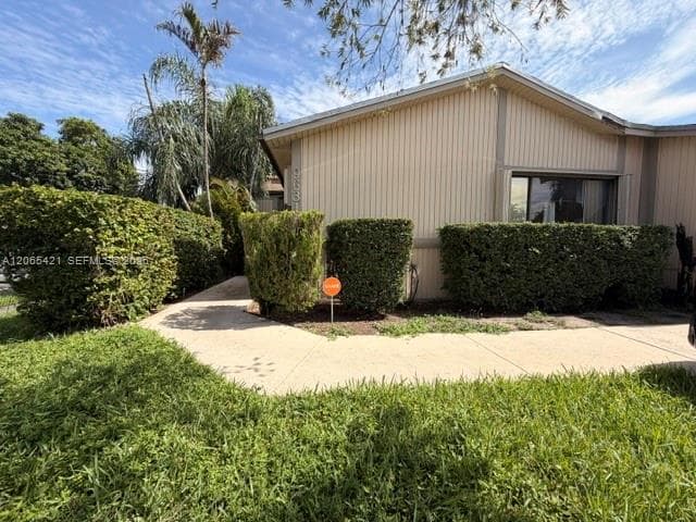 9631 W Elm Ln, Miramar, FL 33025