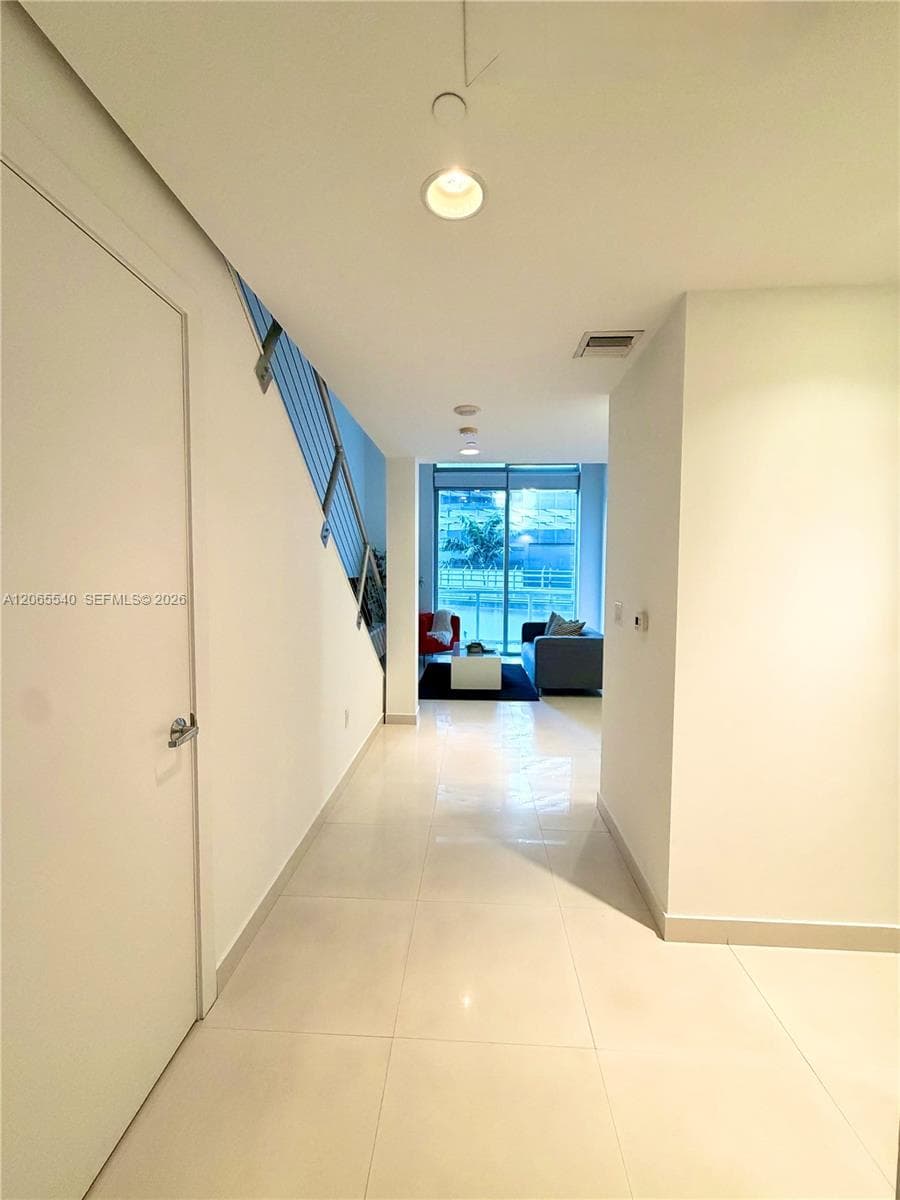 1050 Brickell Ave # 206, Miami, FL 33131