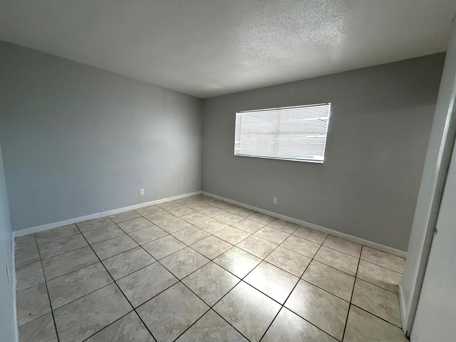 915 NE 8th Street # 104, Hallandale Beach, FL 33009 photo 10