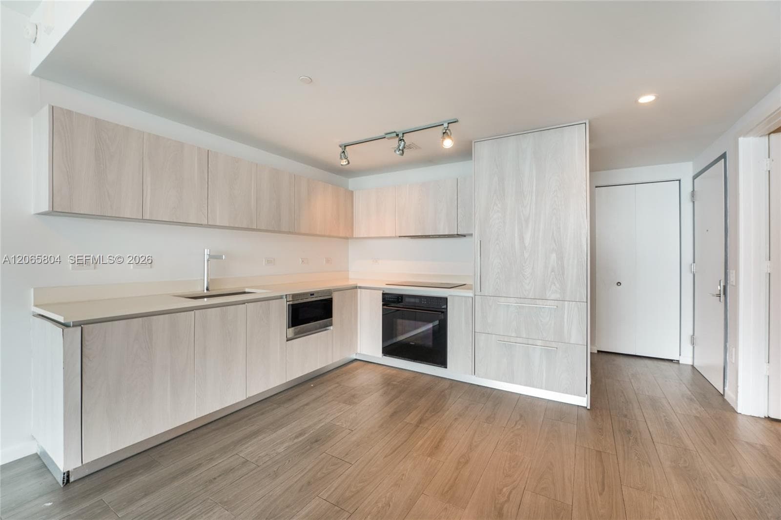3131 NE 7th Ave # 4404, Miami, FL 33137 photo 7