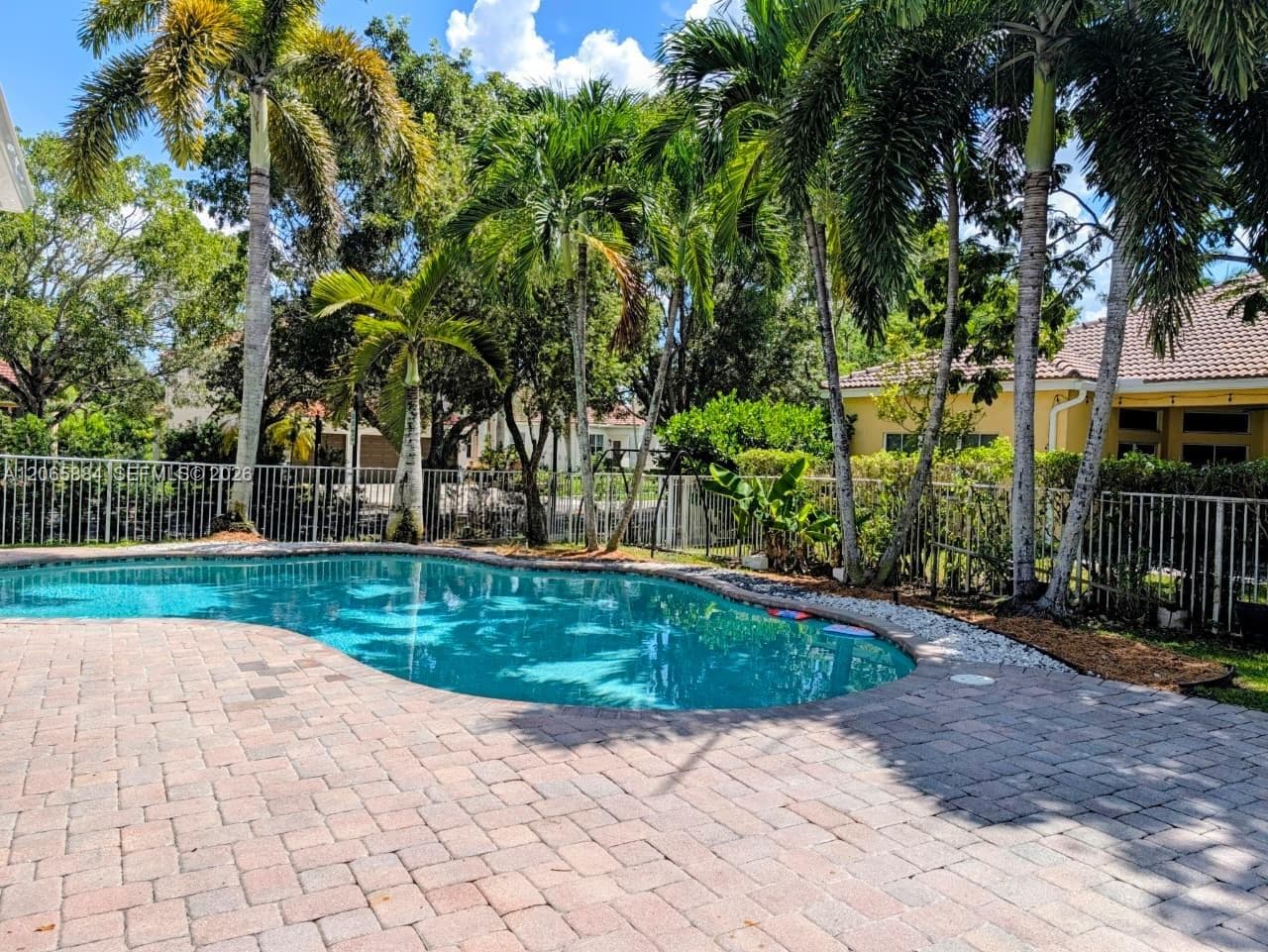 1073 Allamanda Way, Weston, FL 33327 photo 11