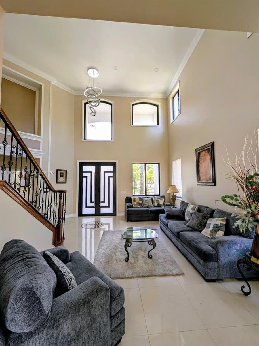 1073 Allamanda Way, Weston, FL 33327 photo 4