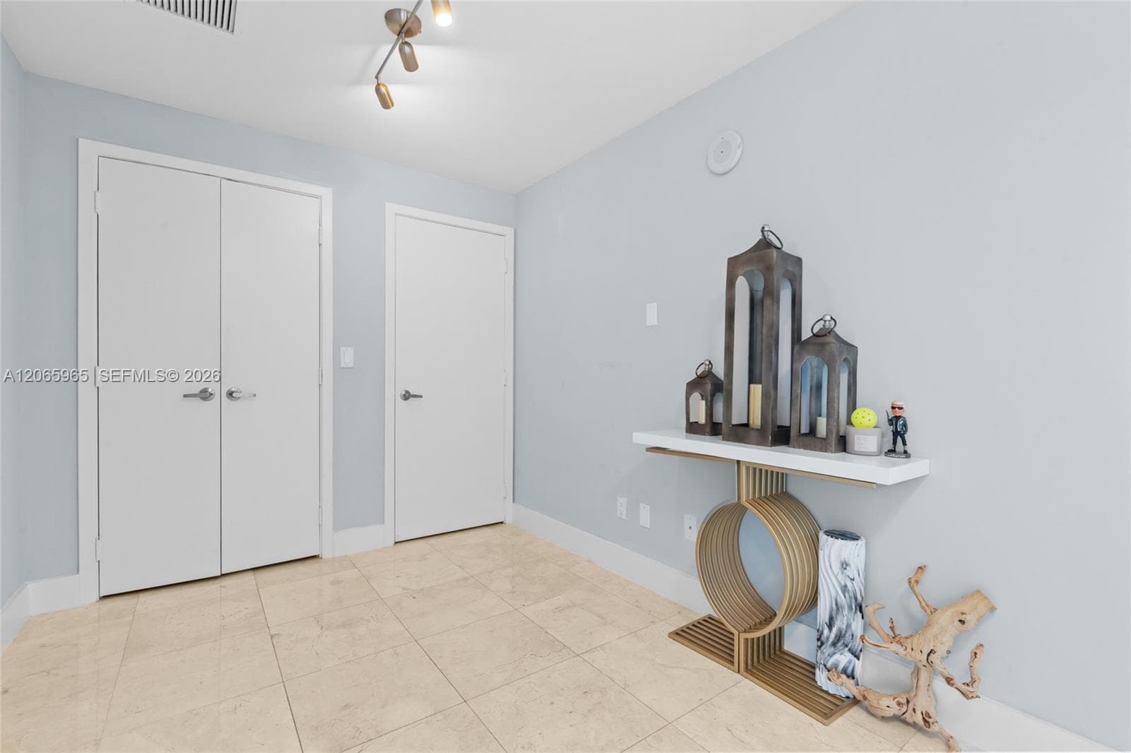 888 Biscayne Blvd # 4203, Miami, FL 33132 photo 8