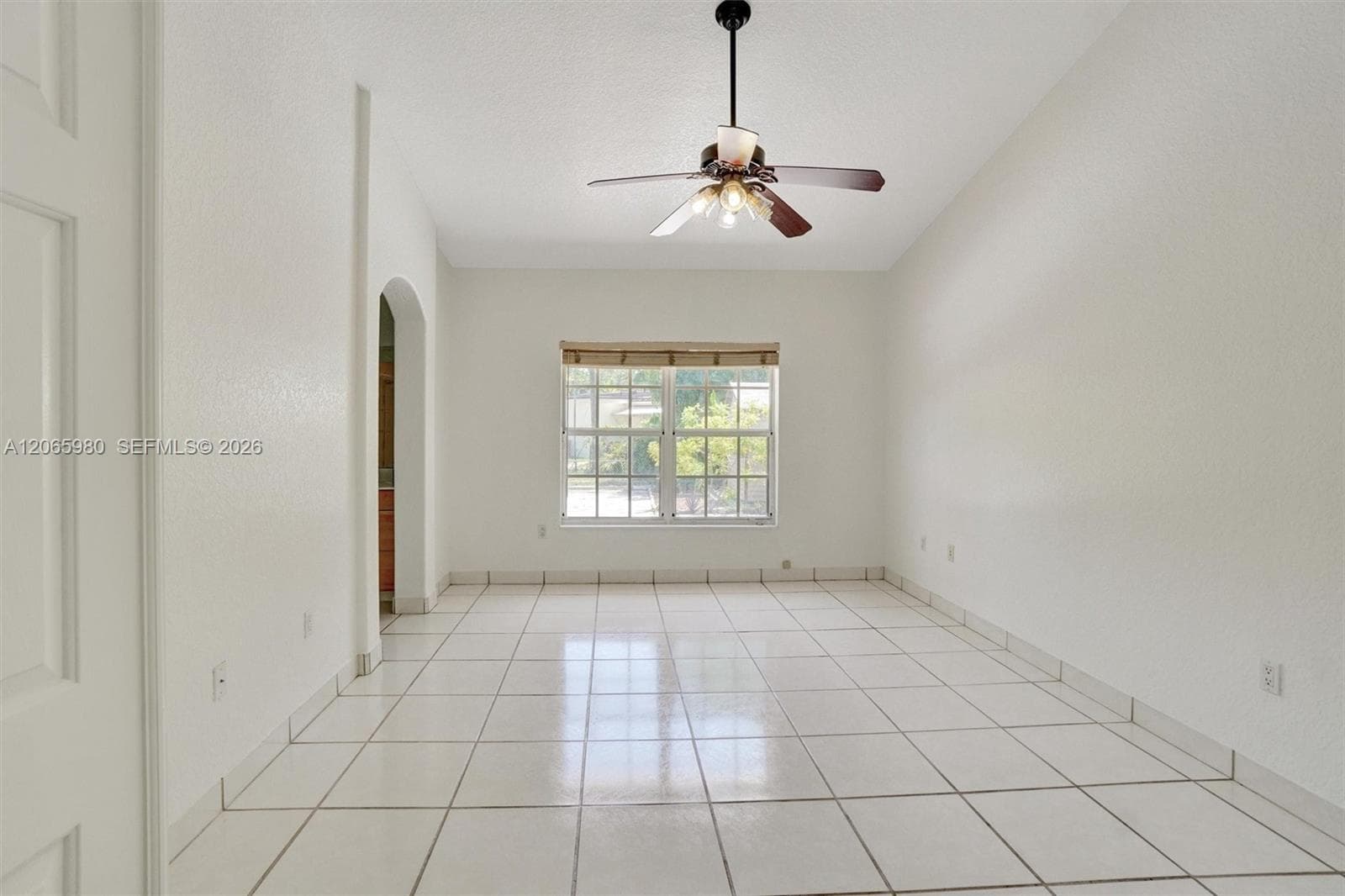 25 Ludlam Dr, Miami Springs, FL 33166 photo 9