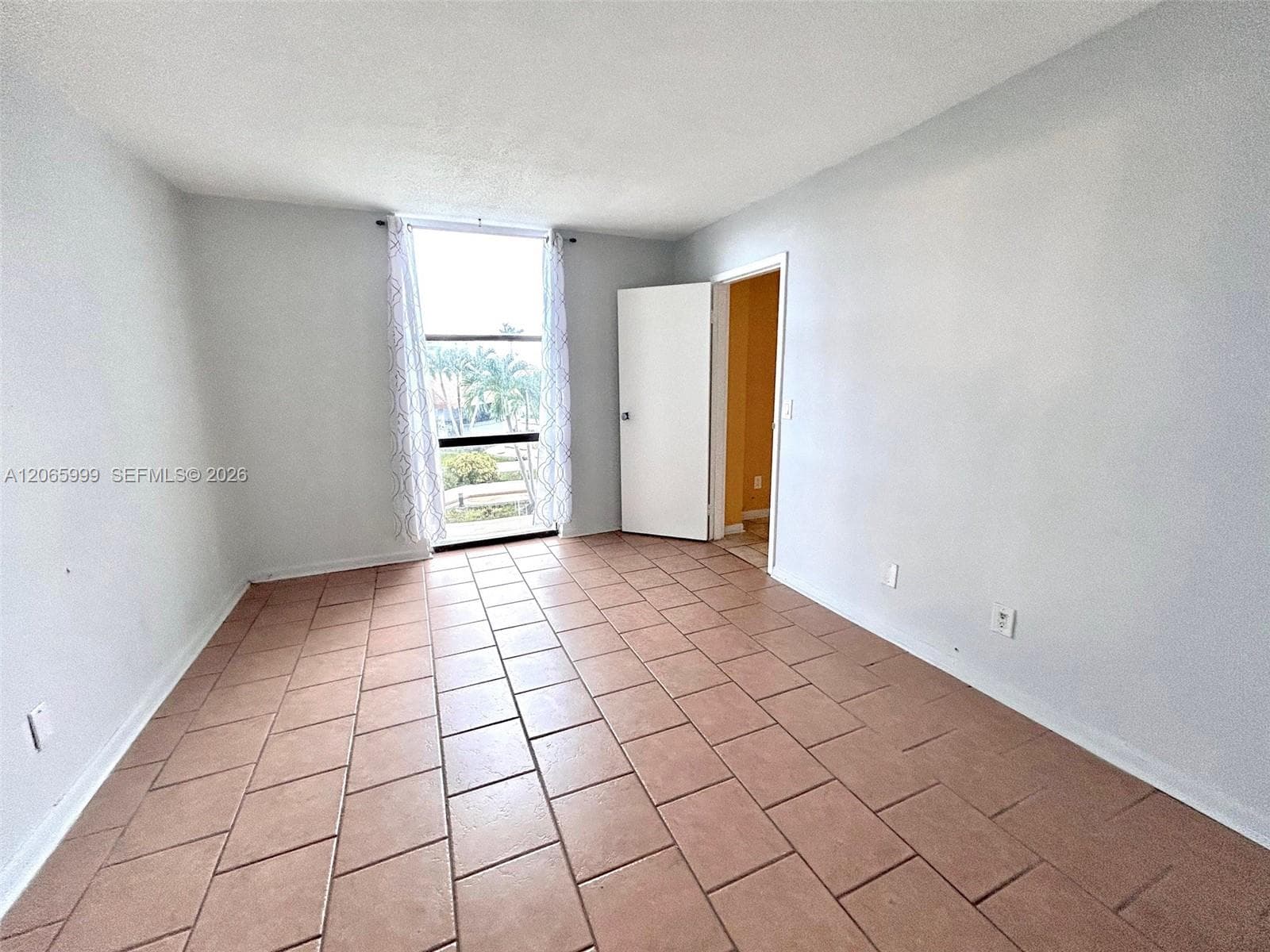 13499 Biscayne Blvd # 506, North Miami, FL 33181 photo 12