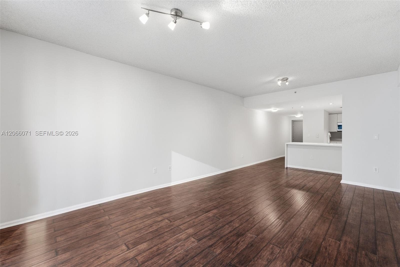 185 SE 14th Ter # 1010, Miami, FL 33131 photo 7