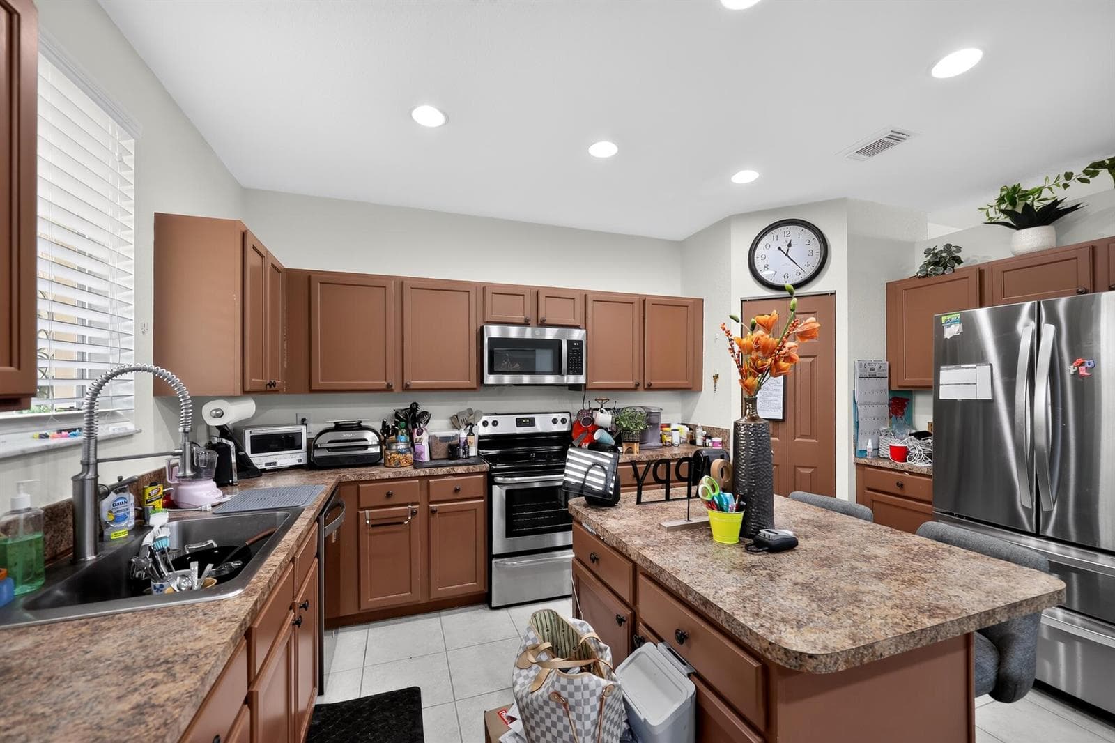 2823 S EVERGREEN Circle, Boynton Beach, FL 33426 photo 8