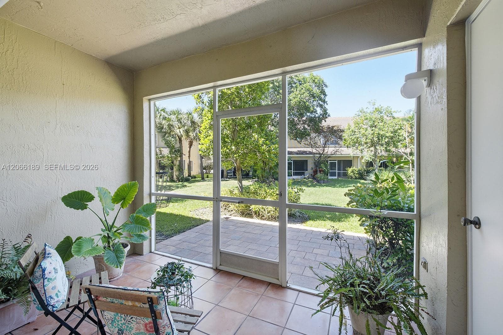 12135 SW 3rd St, Pembroke Pines, FL 33025 photo 10