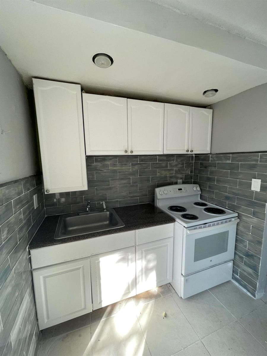 2301 NW 23RD Lane # 1-2, Fort Lauderdale, FL 33311 photo 6