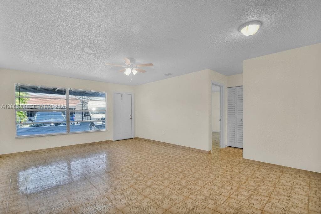 18947 NW 45th Ave # 1, Miami Gardens, FL 33055 photo 13