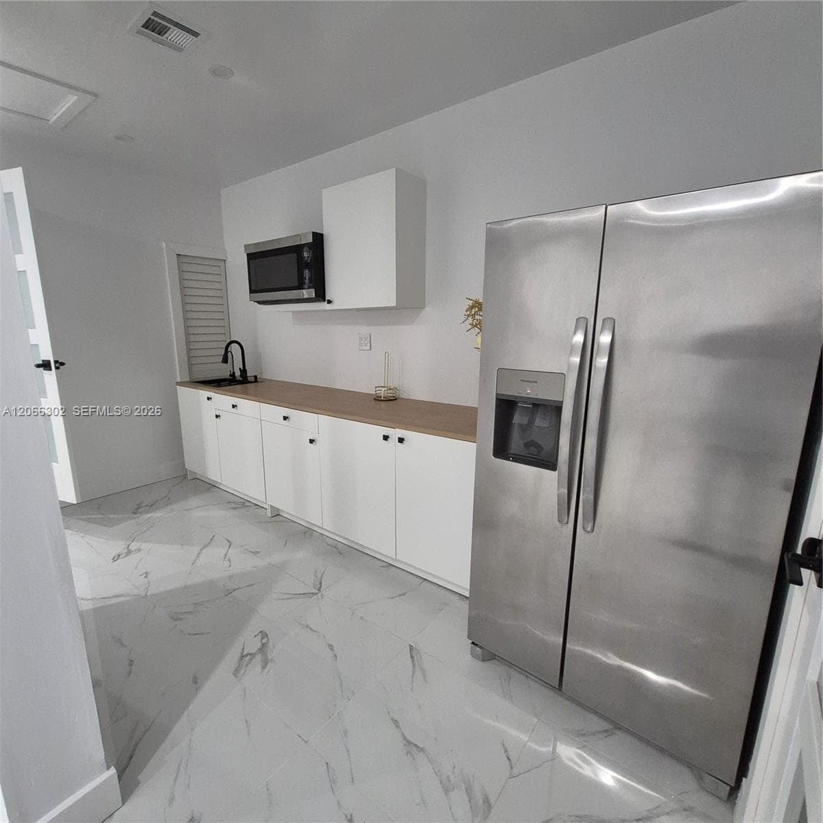 8220 NW 199th St # 8220, Hialeah, FL 33015 photo 6