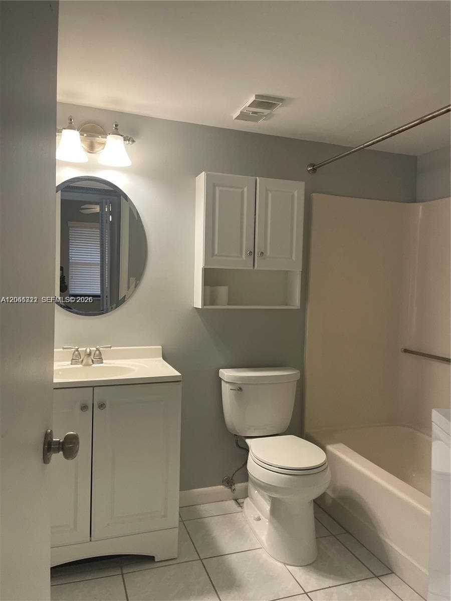 7250 Golf Colony Ct # 102, Lake Worth, FL 33467 photo 9