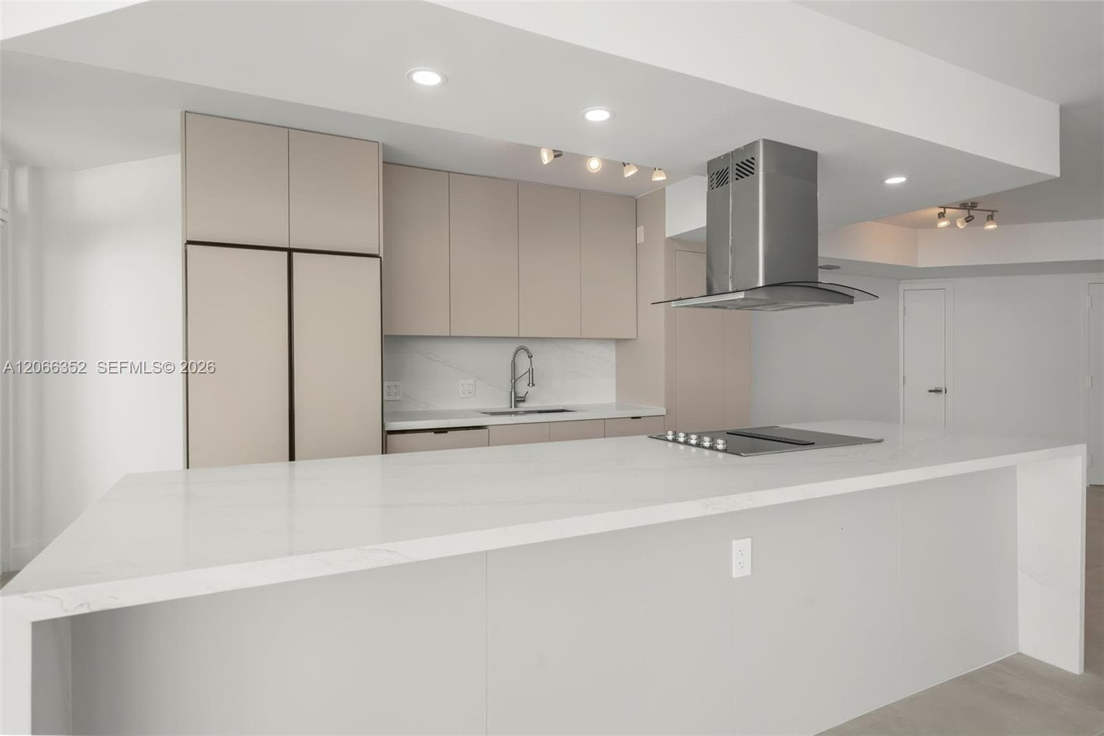 6301 Collins Ave # 2307, Miami Beach, FL 33141 photo 13