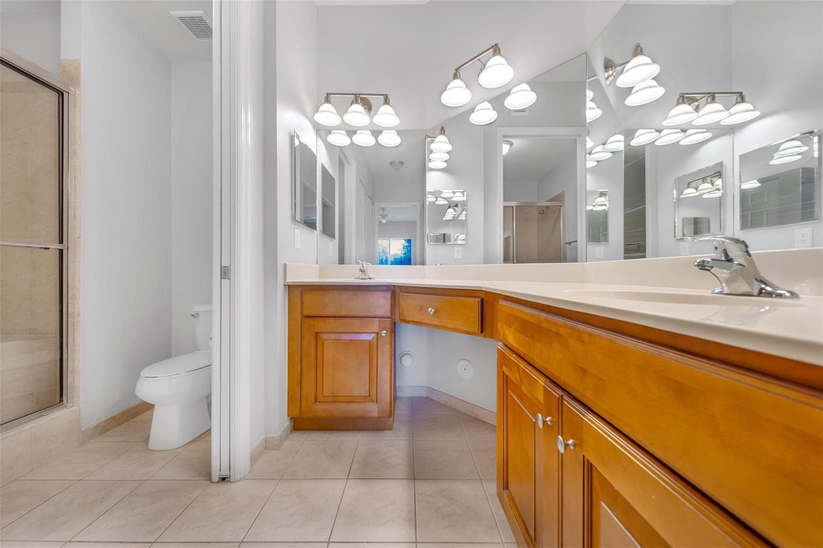 3500 OAKS CLUBHOUSE Drive # 102, Pompano Beach, FL 33069 photo 9